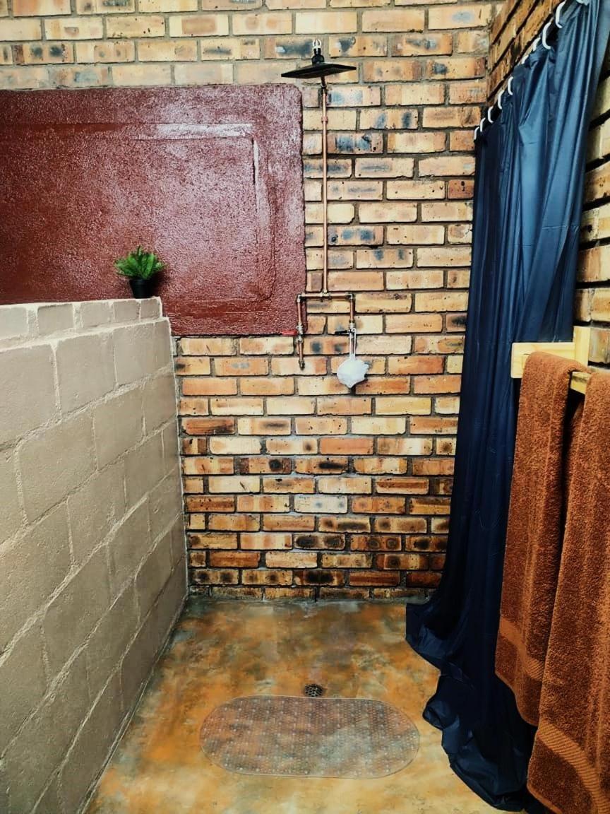 2K City Studios Not Self Catering Граскоп Екстер'єр фото